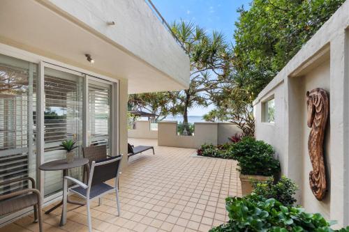 Portofino 1 - Beachfront Apartment Noosa Heads - image 5