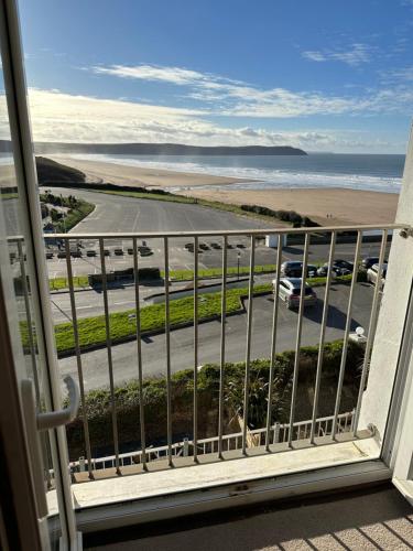 Southover Beach - image 2