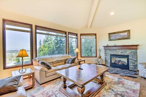Stunning Sequim Hideaway with Hot Tub and Views, Sequim (fotografie 5)