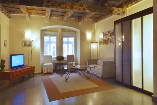Prague Old Street Apartments - image 14