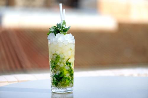 Room Mate Larios - image 10