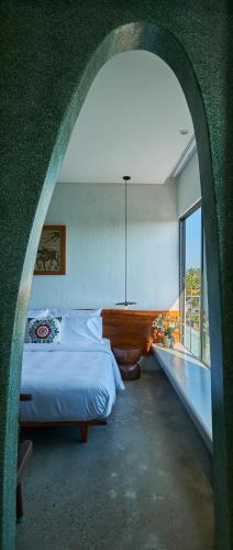 King Room with Balcony image 4