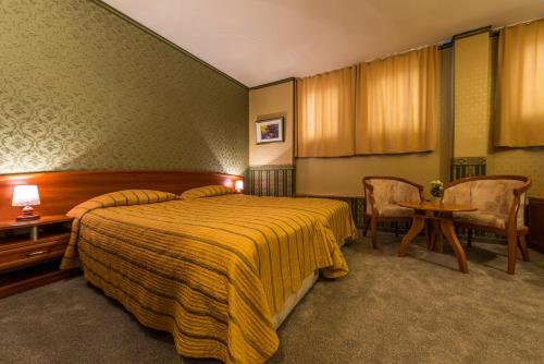 Hotel Chiplakoff - image 2