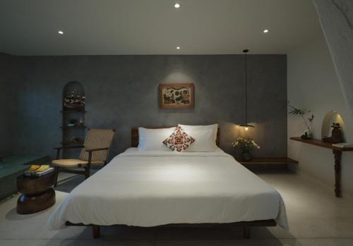 Deluxe Double Room with Bath image 5