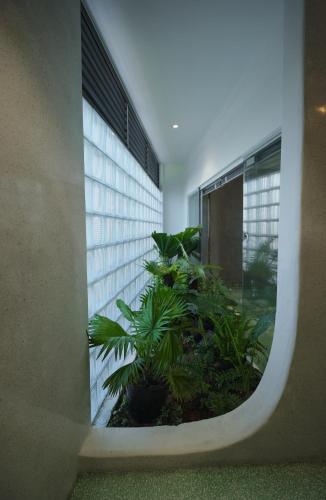 Deluxe Double Room with Bath image 7