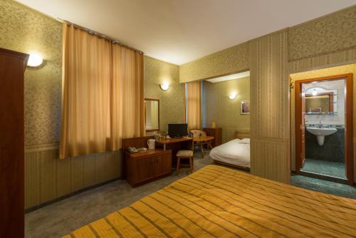 Hotel Chiplakoff - image 8