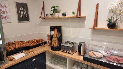 อาหารและเครื่องดื่ม, Oskar Hotel in อานเนอมาส