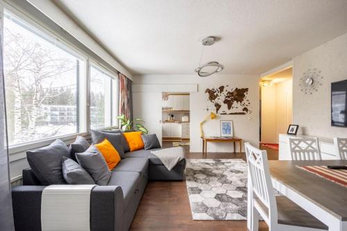 Valoisa huoneisto jossa erinomaiset vuoteet. in Mikkeli