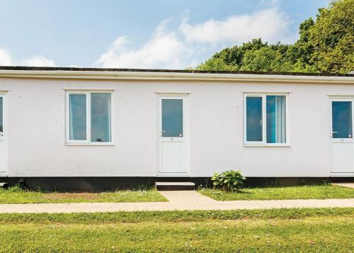 One-Bedroom Holiday Home