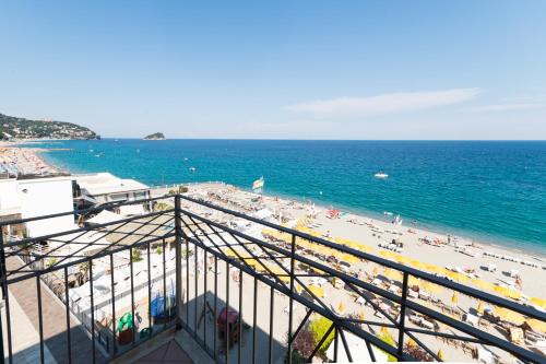 Quadruple Room with Sea View