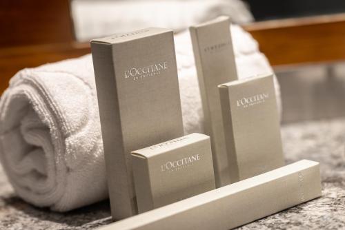 サンシ ディプタシオ ホテル