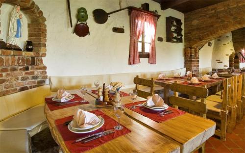 Restorāns, Guest House Kozjak in Sv. Kriz Zacretje
