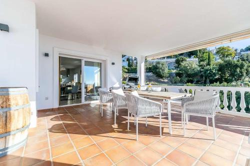 88-Exclusive Villa with Private Pool in Mijas, Malaga in Los Espartales