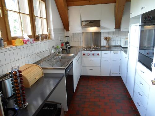 廚房, 阿特里爾木屋酒店 (Chalet Atelier) in 達禾斯沃爾夫岡