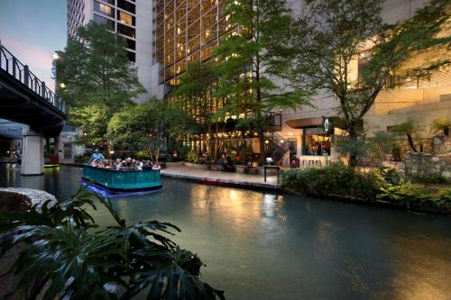 Hyatt Regency San Antonio Riverwalk