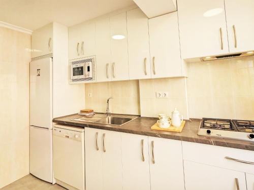 Apartment Turia Playa by Interhome in بينيدورم-كوستا بلانكا