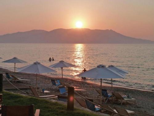  Holiday Home Azure Villa with Private Pool by Interhome in Nopíyia