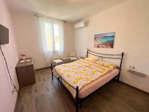 Bed, Casa Yvona in Alghero