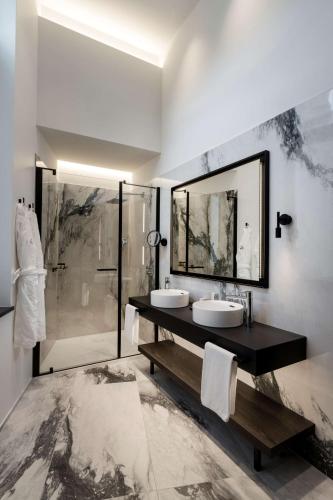 Radisson Collection Hotel, Palazzo Touring Club Milan