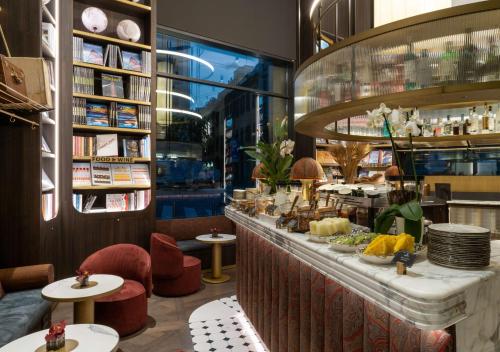 Radisson Collection Hotel, Palazzo Touring Club Milan