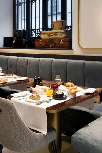 Radisson Collection Hotel, Palazzo Touring Club Milan