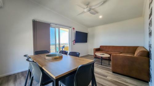 Moonta Bay Holiday Park - Tap to explore photos