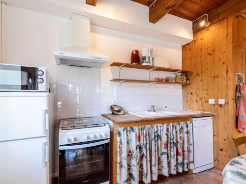 Holiday Home Le Moulin de Verfeuil by Interhome in Lussan