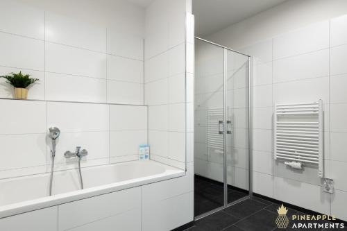 PINEAPPLE APARTMENTS - Penthouse am Zwinger - 162qm - 1x free parking, Drážďany (fotografie 10)