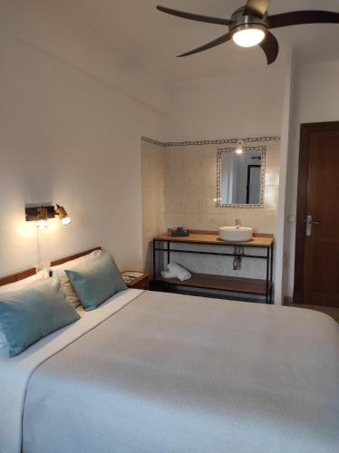 Hostal Nadal - image 8