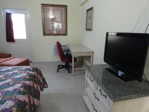 Pearl Inn Motel Galveston Tx Deals Photos Reviews Pearl Inn Motel Galveston Tx