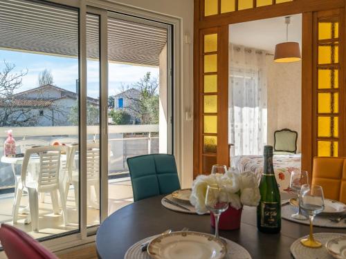 Apartment La Fregate-8 by Interhome in Vaux Sur Mer