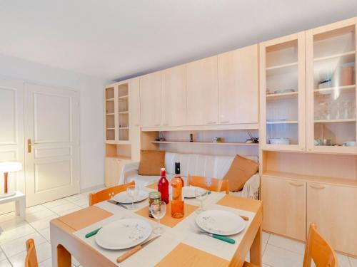 Apartment Le Clos Saint Saens-3 by Interhome near A Pignata