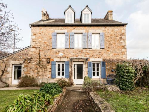 B&B Yffiniac - Holiday Home Les Roses by Interhome - Bed and Breakfast Yffiniac