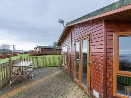 Chalet Loch Leven Lodge 4 by Interhome