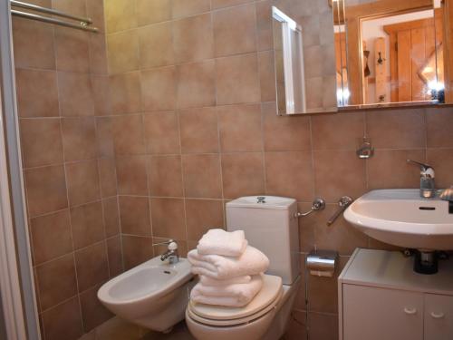 Fürdőszoba, Apartment Rüthanet by Interhome (Apartment Ruthanet by Interhome) in Airolo