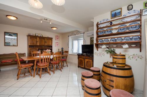House Rita - image 2
