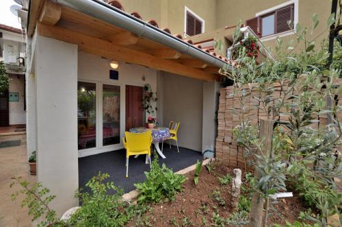 Apartments Maja - image 6