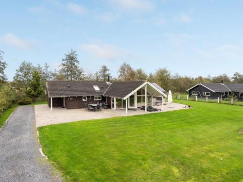 Holiday Home Enid - 700m from the sea in Lolland- Falster and Mon by Interhome