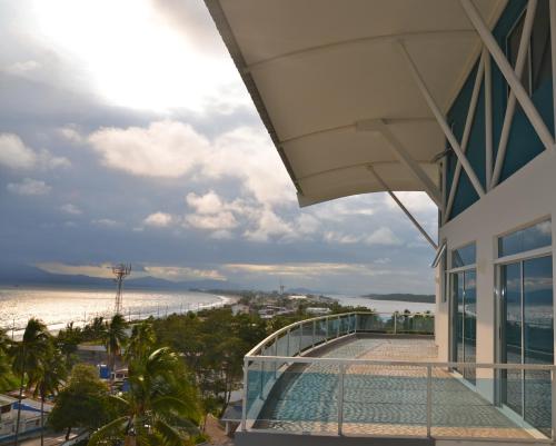 Puerto Azul Hotel & Marina