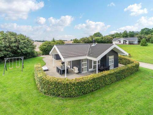 Holiday Home Deline - 250m from the sea in SE Jutland by Interhome