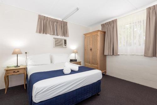 Gulgong Motel Gulgong Motel is a popular choice amongst travelers in Gulgong, whether exploring or just passing through. The hotel offers a high standard of service and amenities to suit the individual needs of all