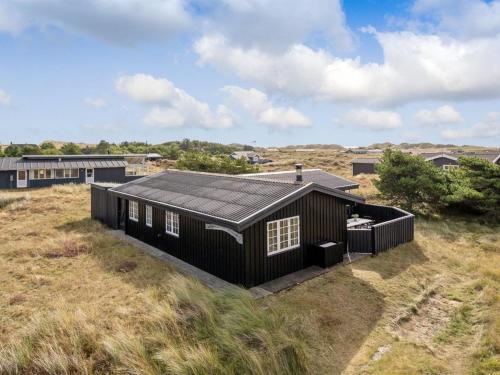 Holiday Home Aleksi - 500m from the sea in Western Jutland by Interhome