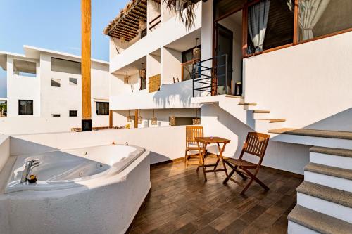 Facilities, Punta Kai Hotel & Hostal in Puerto Escondido