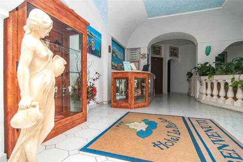 Hotel La Ninfea - image 6