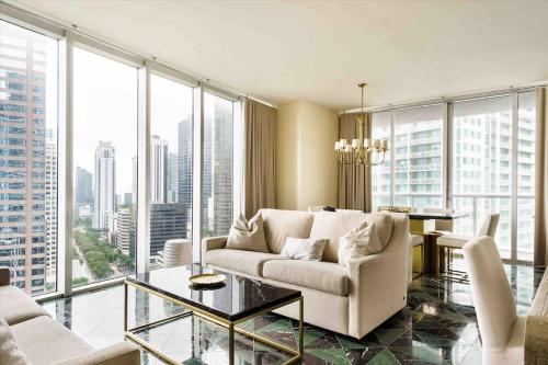 2 Bedroom with stunning views at the W residences