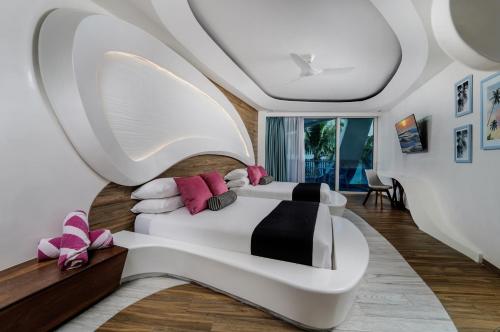 2 double beds