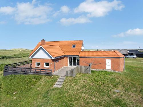 Holiday Home Helfrida - 350m from the sea in Western Jutland by Interhome