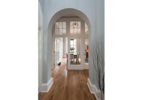 Parliament Apartment - image 12