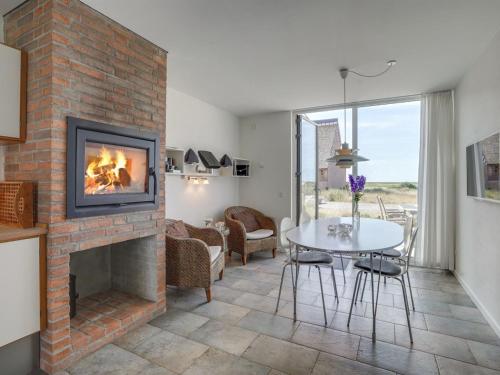 Apartment Helgo - 250m from the sea in Western Jutland by Interhome