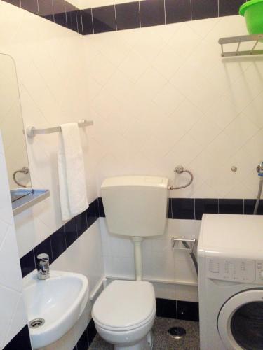 Discovery Apartment Estrela - image 9